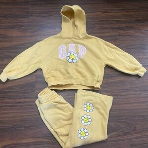 GAP Yellow Kids Hoodie and Sweatpants Set with Daisy Motif